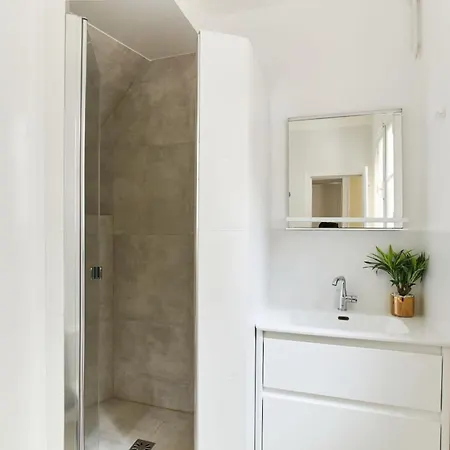 Apartment Bnbnova - 2br - Palais Garnier & Place Vendome Paris